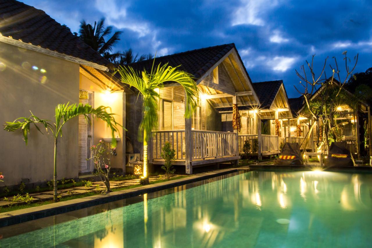 The Syron Huts Lembongan Hotel Exterior photo