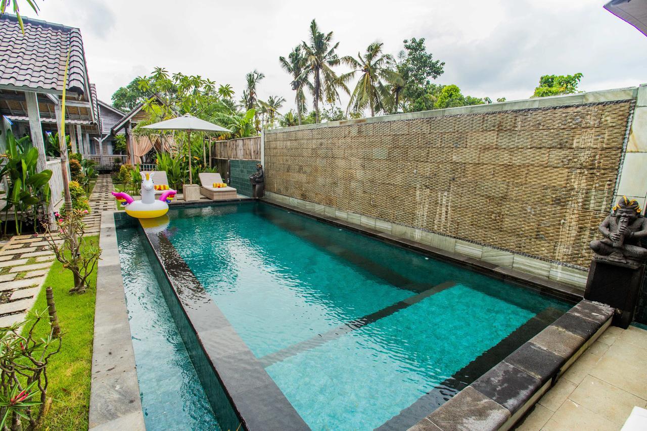 The Syron Huts Lembongan Hotel Exterior photo