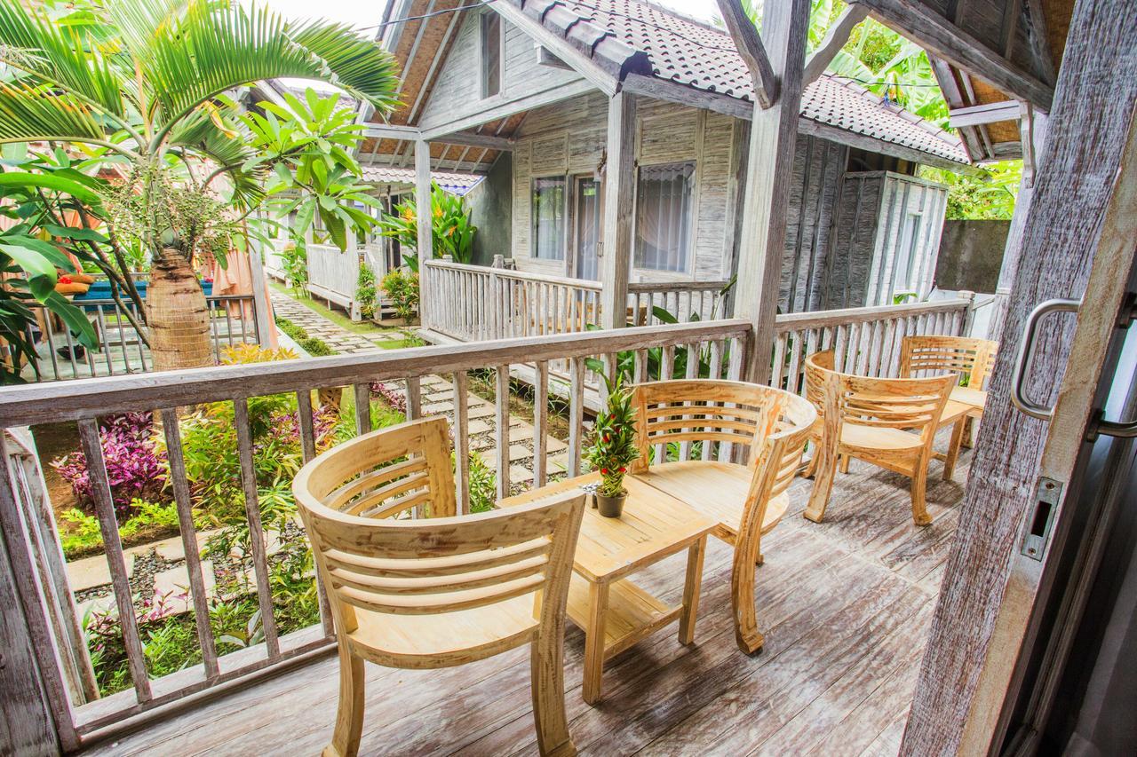The Syron Huts Lembongan Hotel Exterior photo