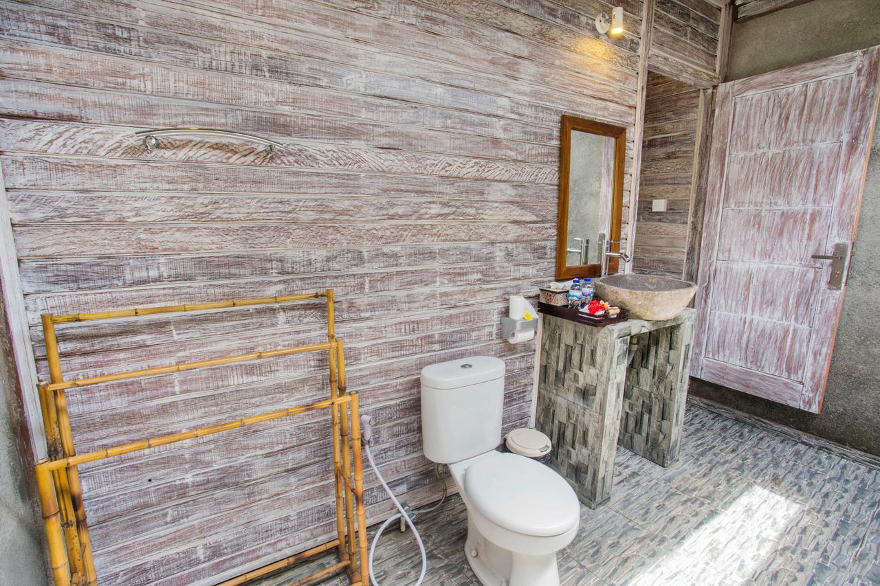 The Syron Huts Lembongan Hotel Exterior photo