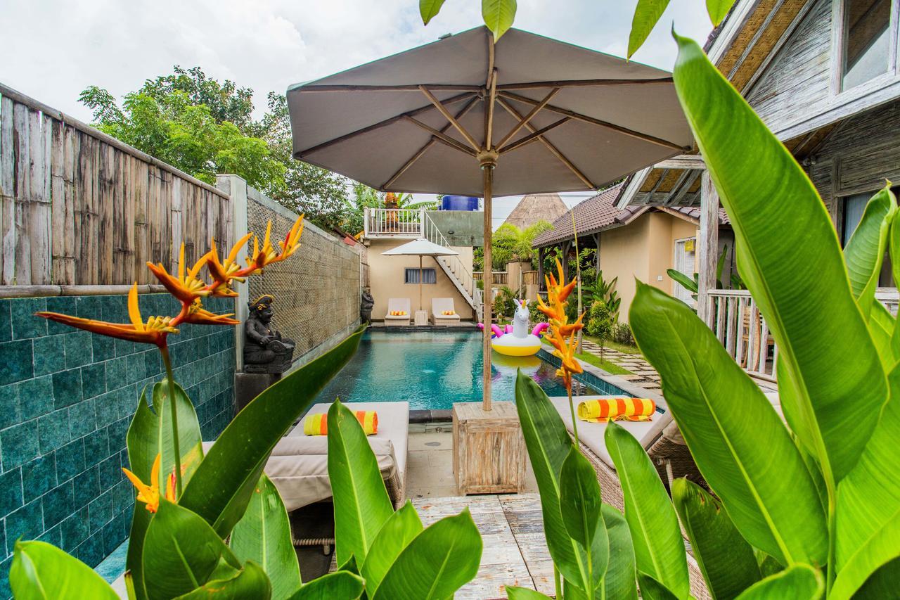 The Syron Huts Lembongan Hotel Exterior photo