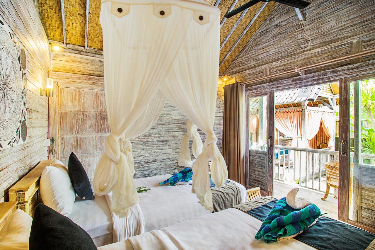 The Syron Huts Lembongan Hotel Exterior photo