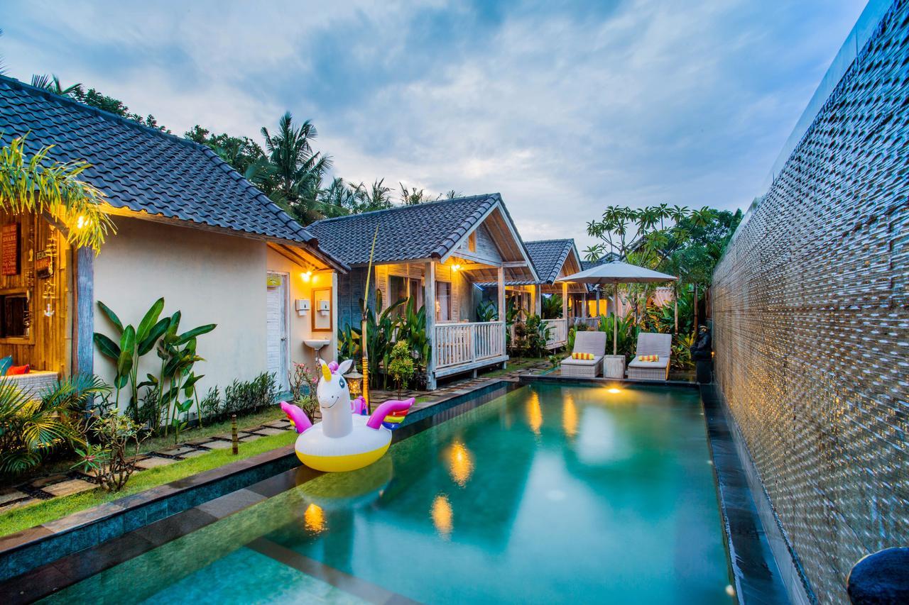 The Syron Huts Lembongan Hotel Exterior photo
